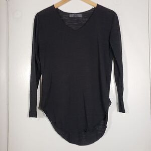 Daily Top Note Black V Neck Asymmetrical Long Sleeve Size M